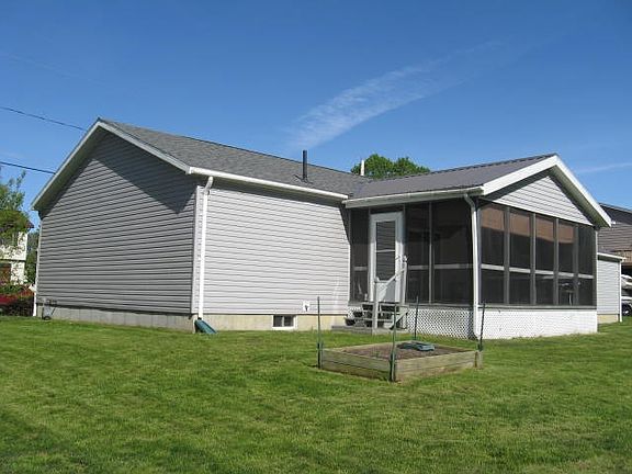 2nd image of 203 William St