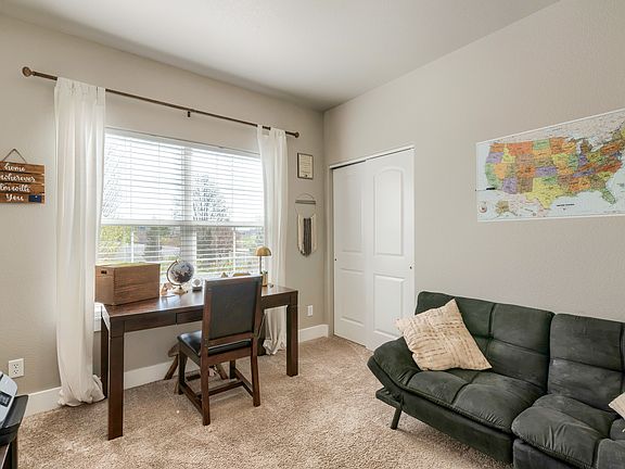 Bedroom 2a.jpg