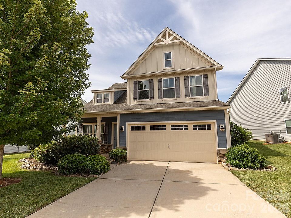 1st image of 40161 Crooked Stick Dr