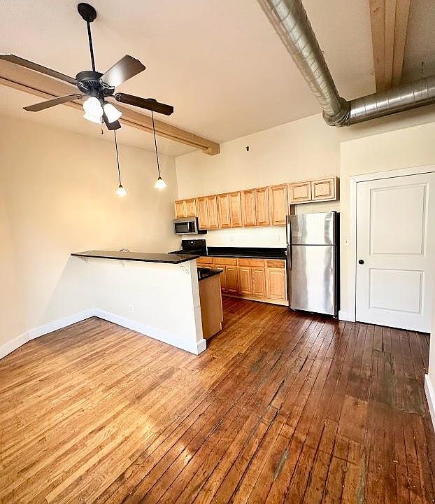 Living / Kitchen