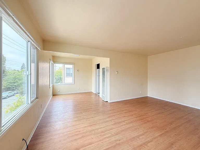 1921 Bonita Ave #4 — Photo 9