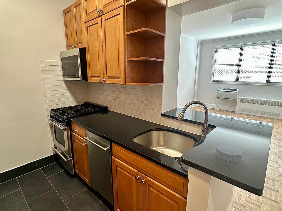 1st image of 442 W 57th St APT 1A
