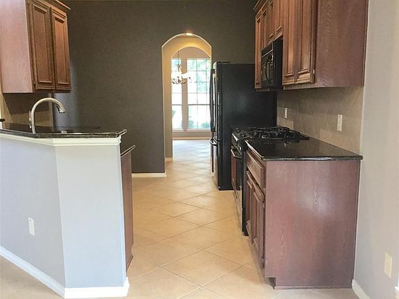 2nd image of 28239 Crossprairie Dr