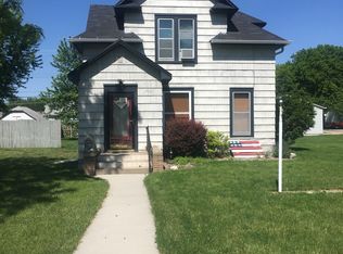 217 N Burlington Ave, Exeter, NE 68351
