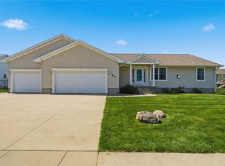 89 Cardinal Ave, Atkins, IA 52206