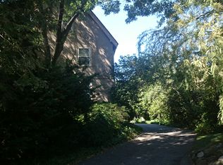 107 High St, Brookline, MA 02445