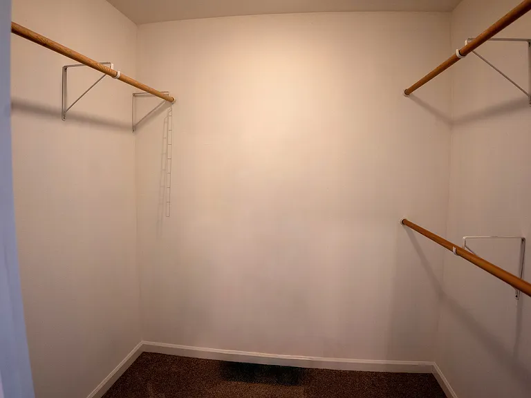 BEDROOM 1 WALK-IN CLOSET