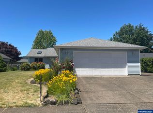 2880 S 7th Pl, Lebanon, OR 97355