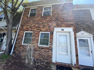 611 Anvil Rd, Fredericksburg, VA 22405