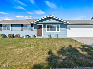 202 S 57th St, Yakima, WA 98901