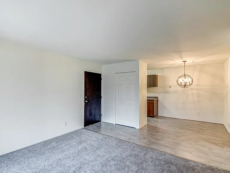 Jamestown Village Apartments — Photo 11