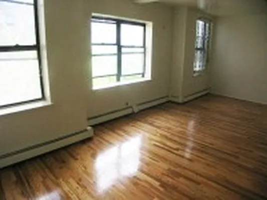 Rented by DSA Realty | media 22