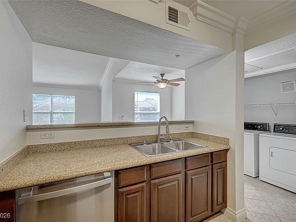 3rd image of 8101 W Flamingo Rd Unit 2109