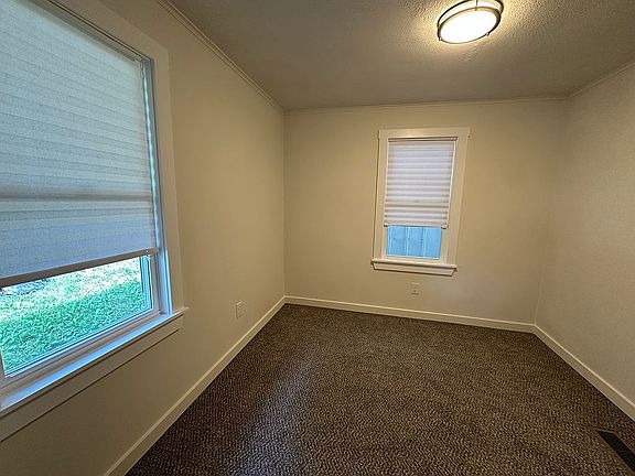 5th image of 4812 Sashabaw Rd