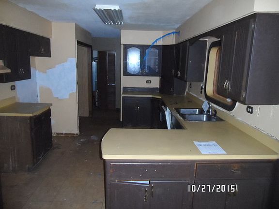 5th image of 14825 Albany Ave