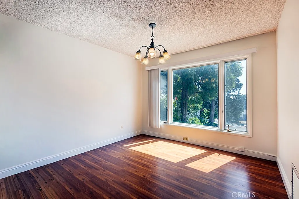 2 bed, 1100 sqft, $2,800 — Photo 4