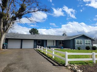 149 White Oak Dr, Medford, OR 97504