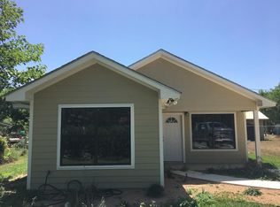 521 Juarez St, Uvalde, TX 78801