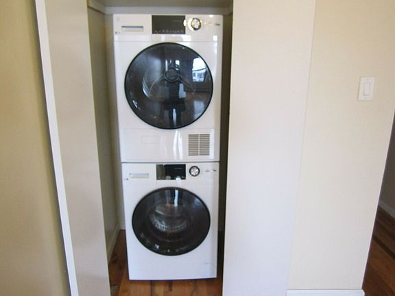 2nd image of 81 Linden St #2C
