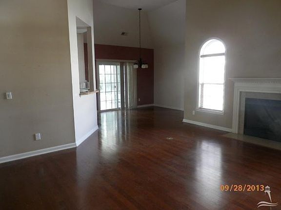 3rd image of 9114 Twin Bay Ct NW