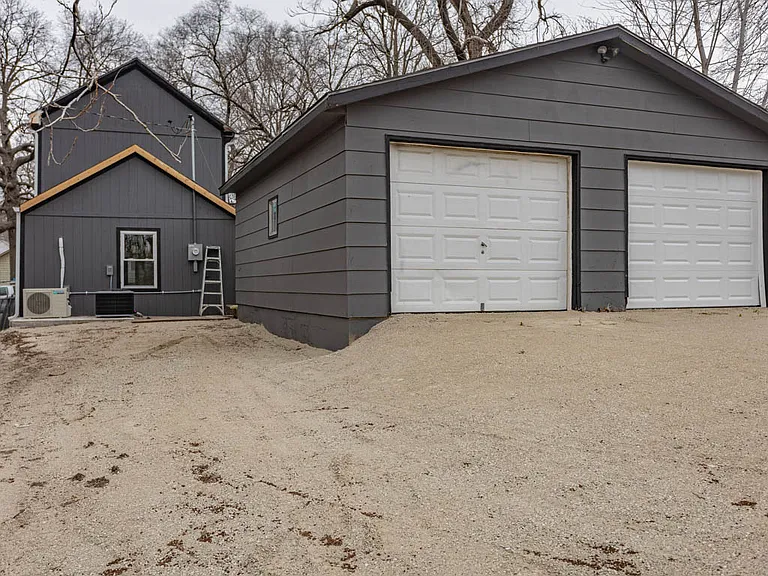 311 Pottawatomie St — Photo 26
