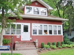 9 Maple St, Crystal Lake, IL 60014