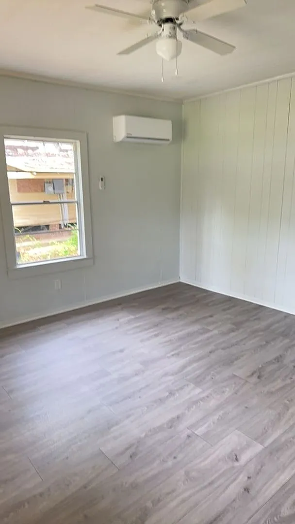 121 Whitaker St., Greenville — Photo 3