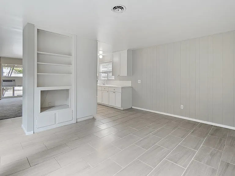 6734 Barnhurst Dr — Photo 20