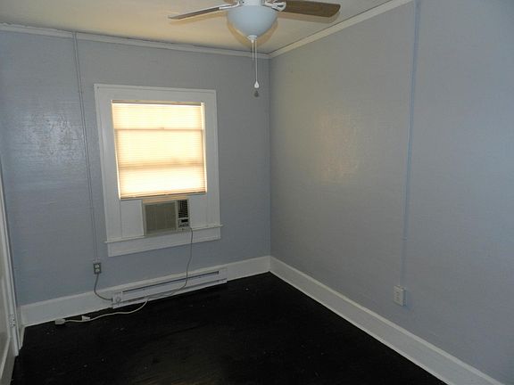 4th image of 610 5th Ave N APT 9