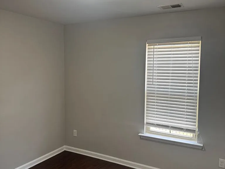 1307 Larkin Ave — Photo 19