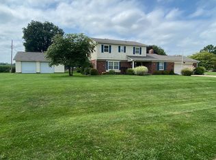 100 Meadowview Dr, Tipton, IN 46072