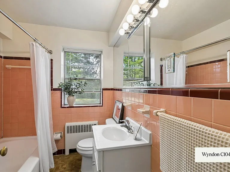 Wyndon — Photo 6