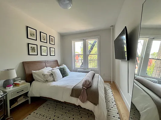 Rented by Douglas Elliman | media 18