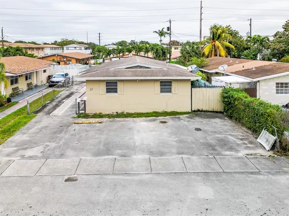 637 W 28th St, Hialeah, FL 33010