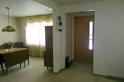 Foyer to dining room