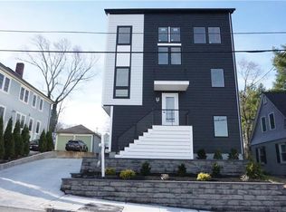 152-154 Colonial Rd, Providence, RI 02906