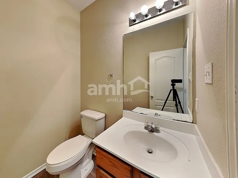23007 Airedale Ln — Photo 8