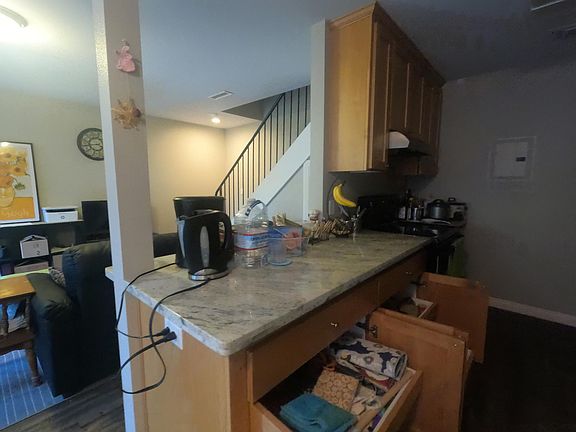 4th image of 1331 Drake Dr APT C