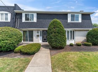 138 Harrogate Sq, Buffalo, NY 14221