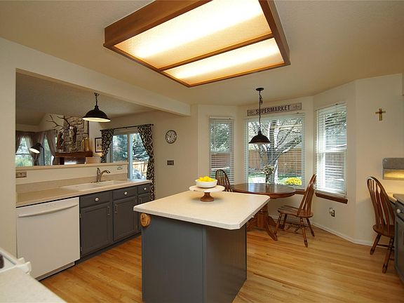 Bay window in kitchen
