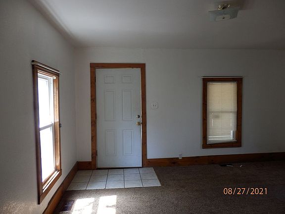 2nd image of 1514 SE Quincy St