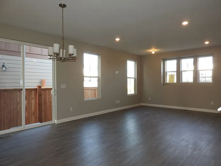 9320 E 61st Ave — Photo 3