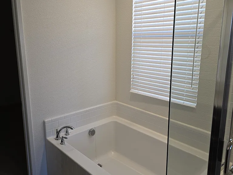 38529 Rosegate Pl — Photo 57