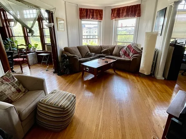 (undisclosed Address), Brookline, MA 02445