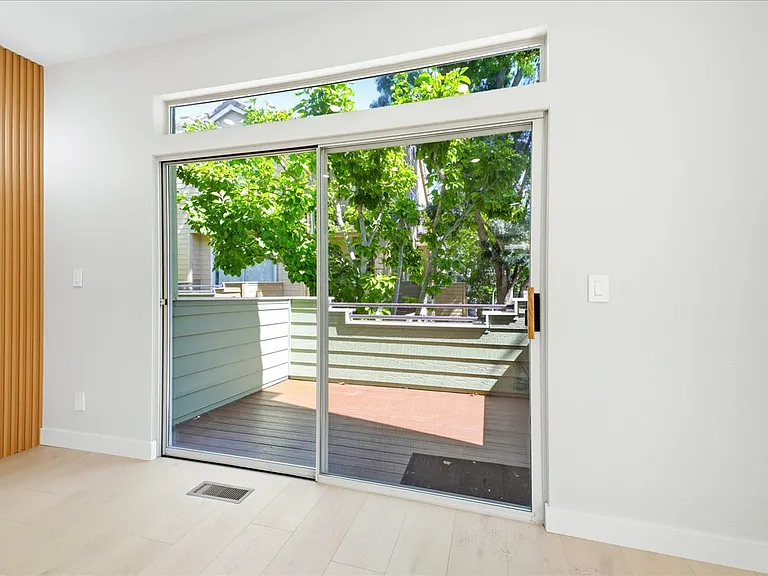 521 Porpoise Bay Ter #A — Photo 10