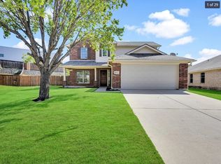 10421 Trevino Ln, Benbrook, TX 76126