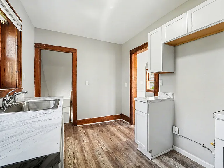 15818 Westbrook St — Photo 14