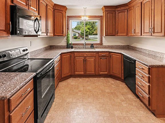 5th image of 43739 Verdun Ct