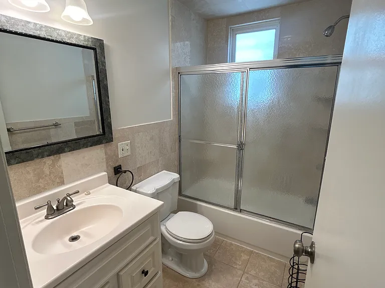 138 Hoyt St #1 — Photo 8