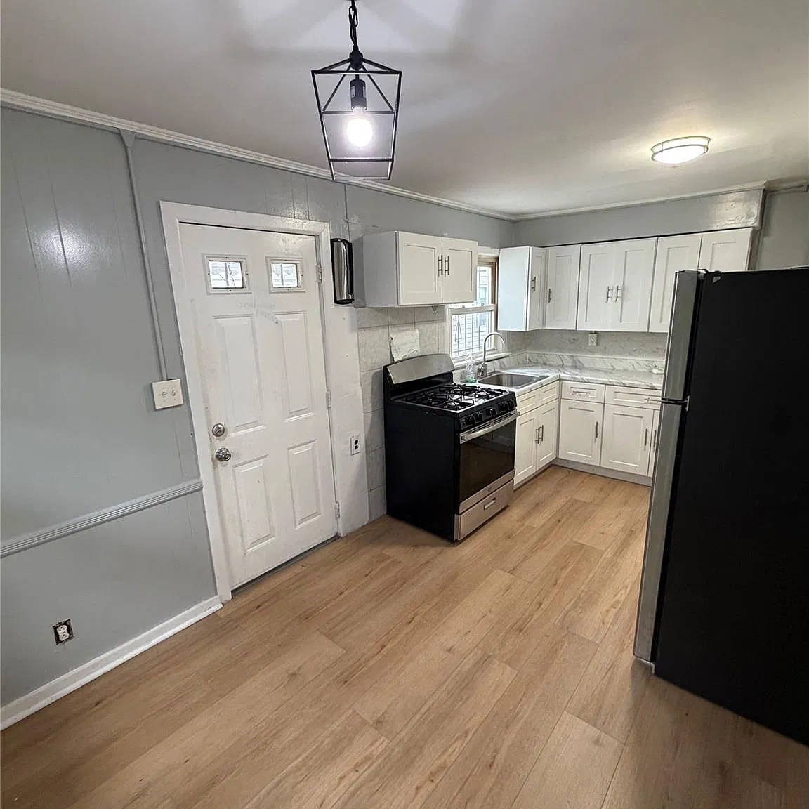 2 bed, 1.0 bath, 813 sqft, $2,500 — Photo 4